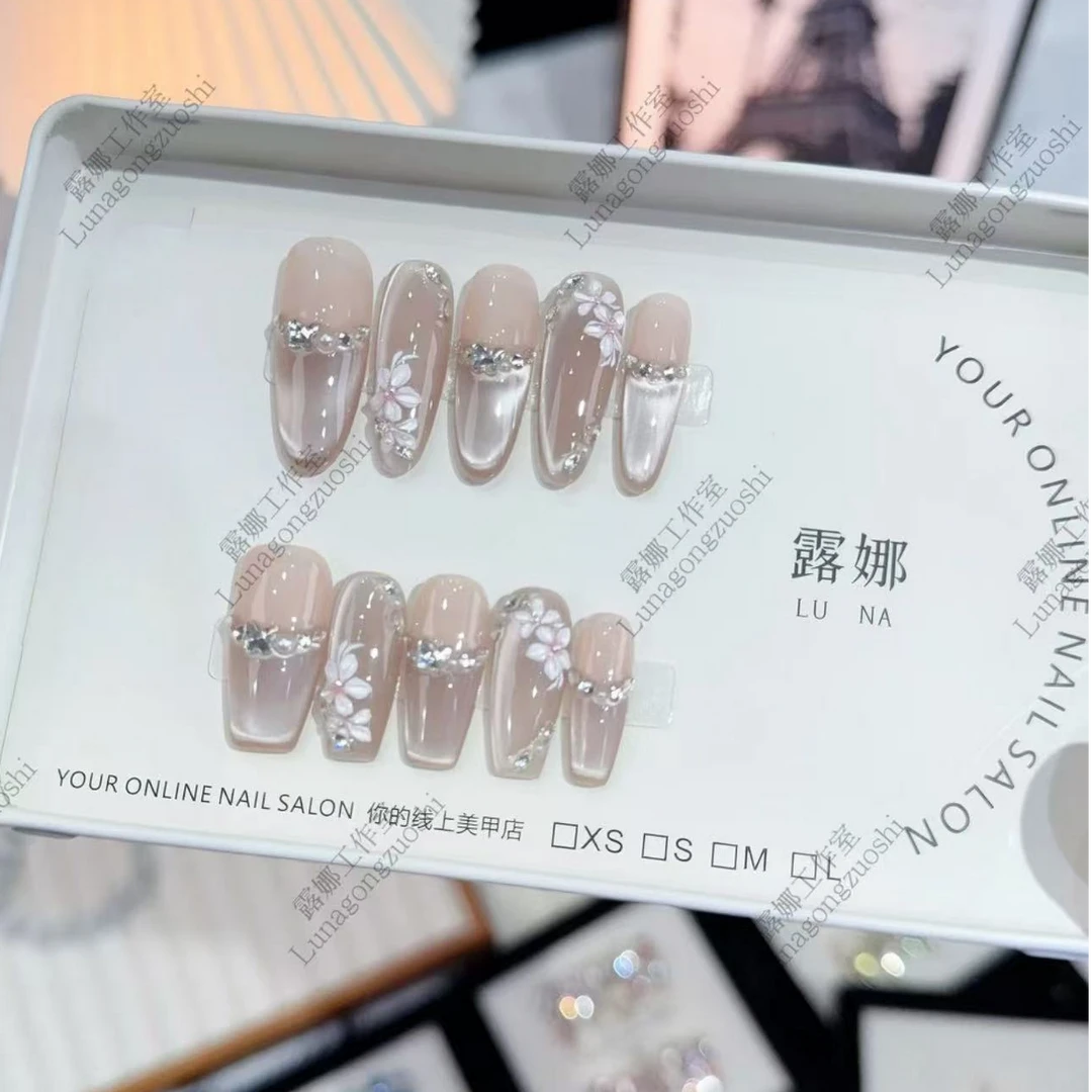 【春花夕拾】纯手工穿戴甲气质款光疗美甲可拆卸贴片10片装