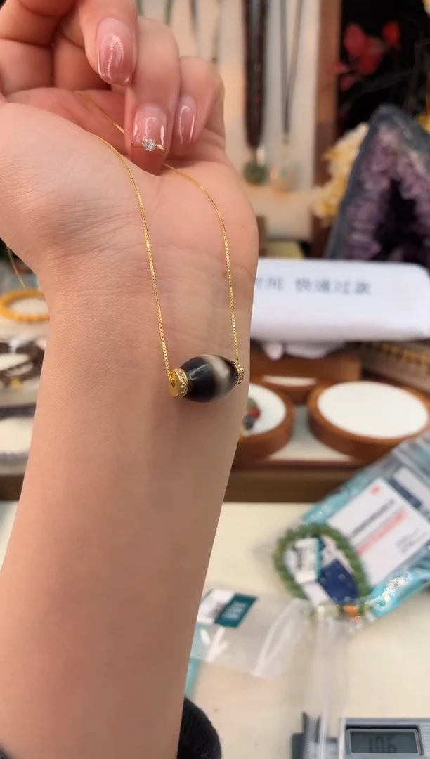 未镶嵌玛瑙吊坠@@I921A018826