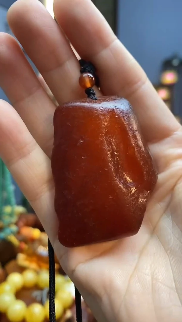 琥珀颈饰未镶嵌吊坠