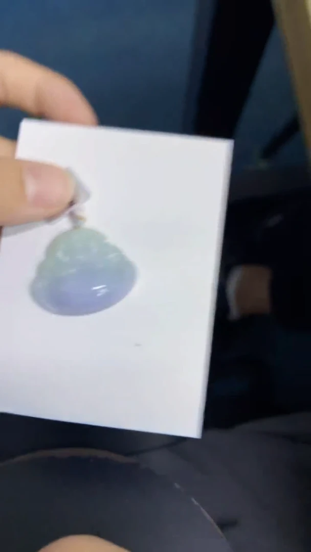 翡翠18K金镶嵌颈饰         1