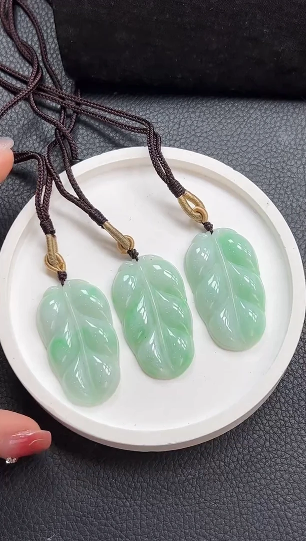 【闪购商品】翡翠颈饰未镶嵌叶子多样性发1件