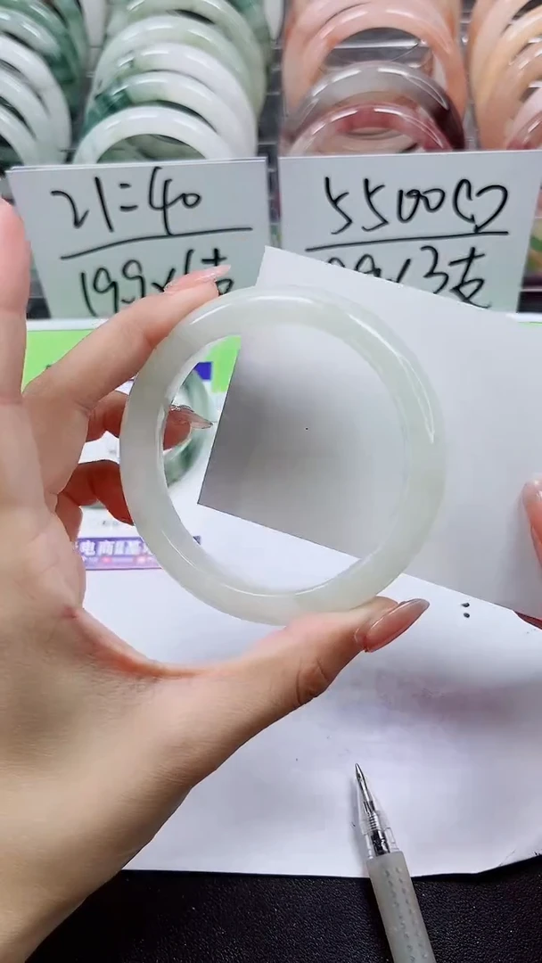 【闪购商品】石英质玉手镯未镶嵌A65-61/62