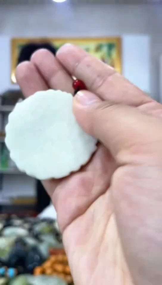 未镶嵌岫玉吊坠