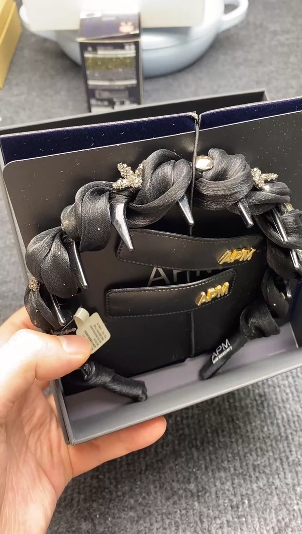 瓷片如图所示 平安高端礼品