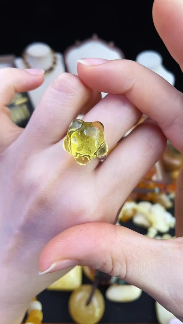琥珀未镶嵌珠宝奇石柒月