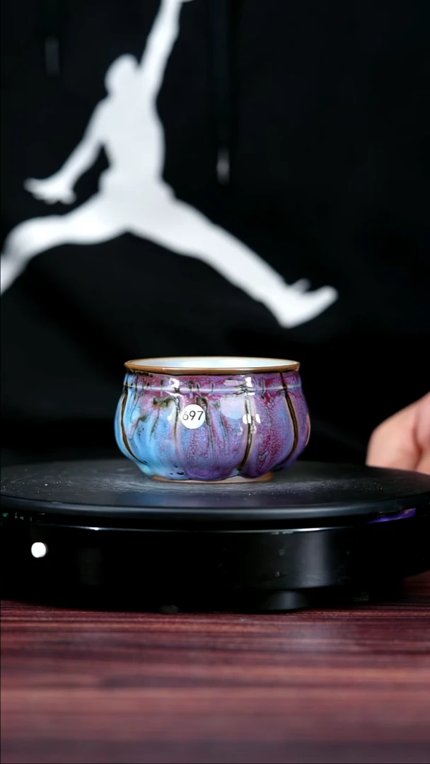 697#白露伟一级品原矿钧瓷钱袋杯