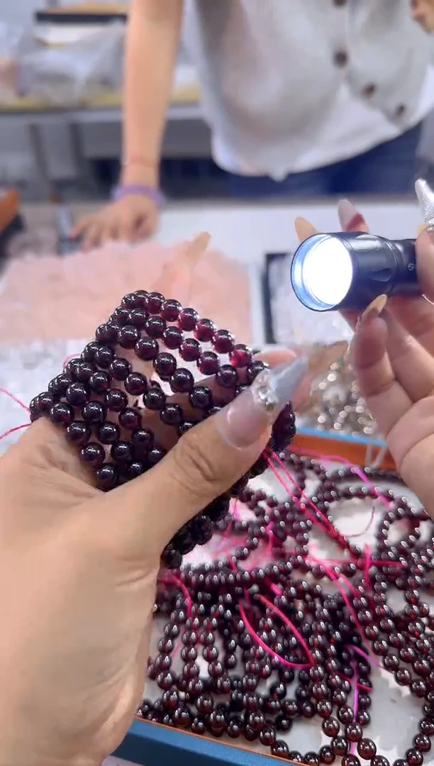 【闪购商品】石榴石手串未镶嵌157/多样性发其一/卡7