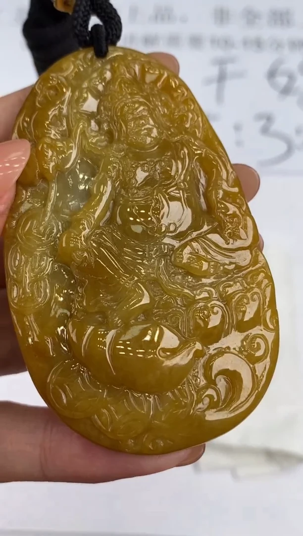 未镶嵌挂件翡翠305401      多人