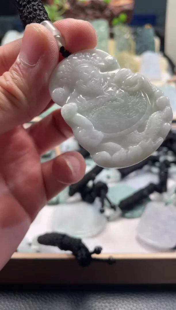 颈饰未镶嵌翡翠12/26/050