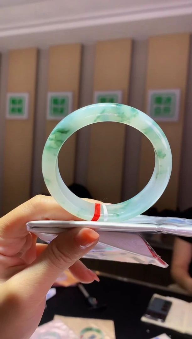 未镶嵌手镯翡翠-C141 圈口55.7 全款10万 定金2万