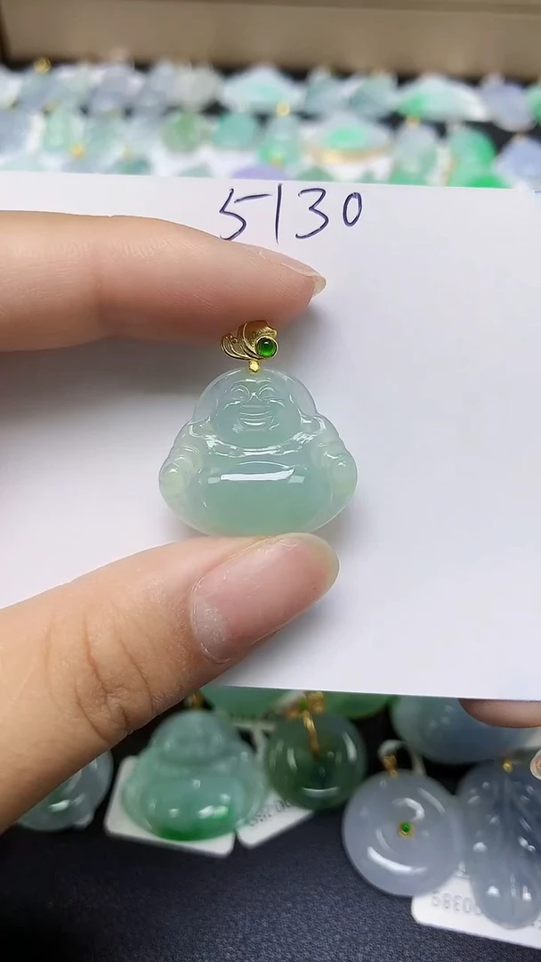 翡翠未镶嵌颈饰 天然缅甸翡翠A货