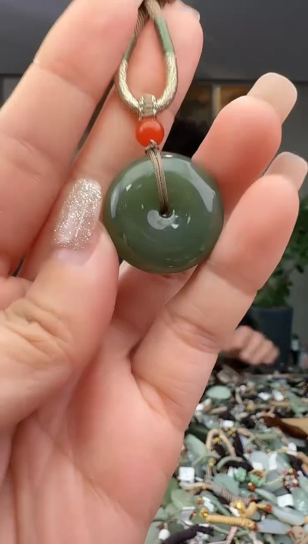 颈饰未镶嵌和田玉拍一发一多样性发货