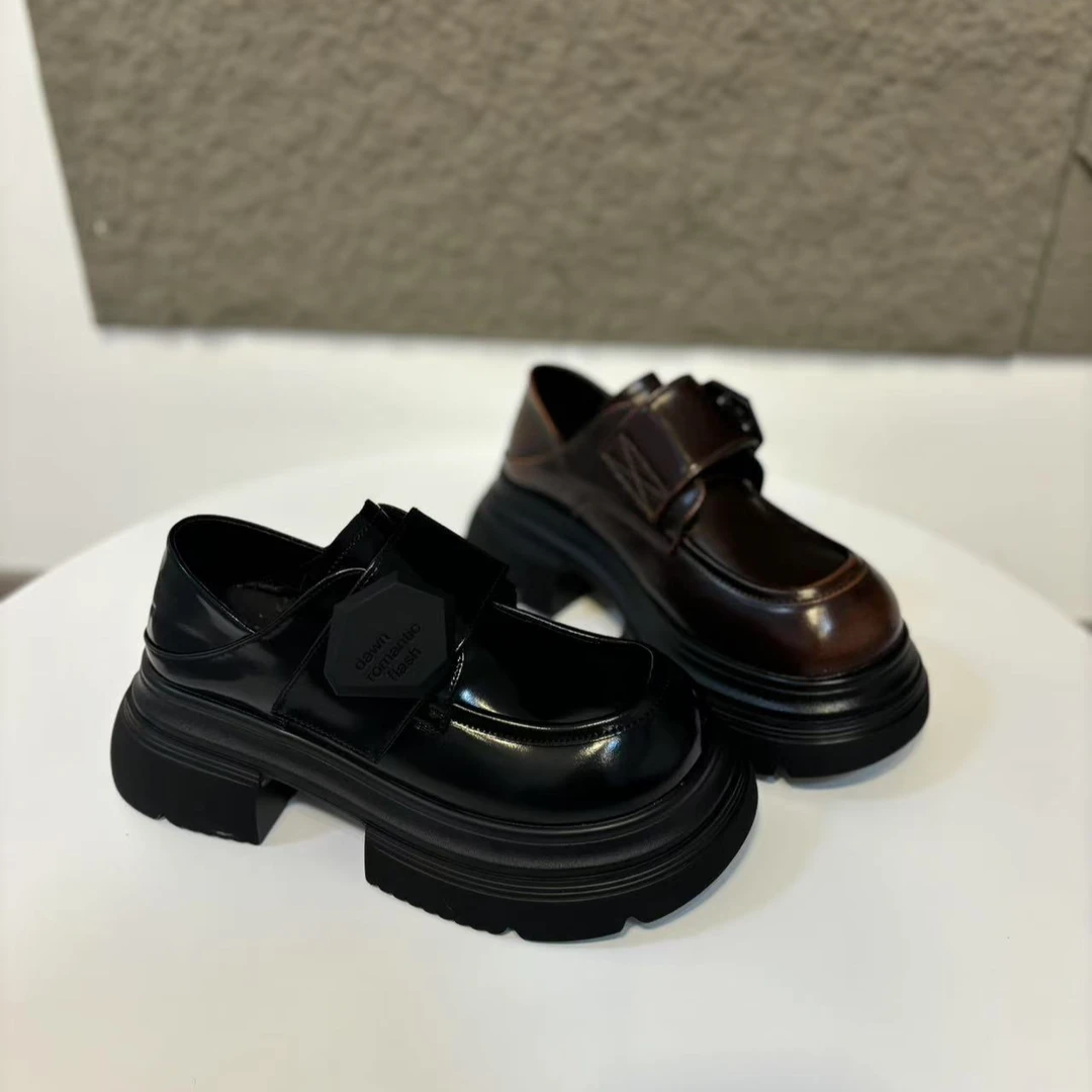 1055-1敏敏家时尚真皮女鞋