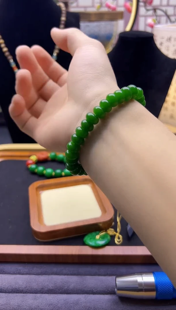 【闪购商品】和田玉手链未镶嵌S230