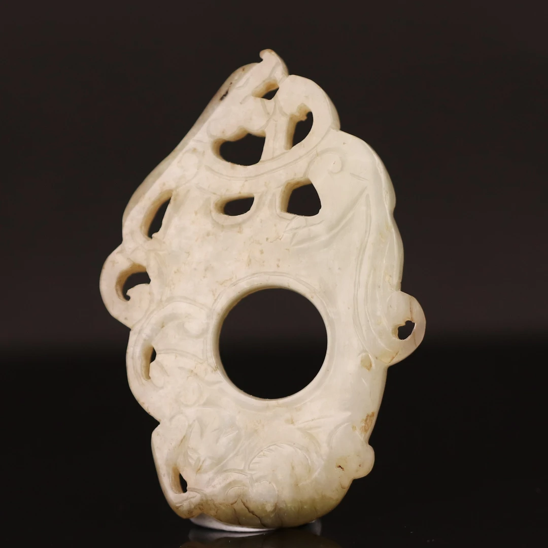 【古董】32、明代  和田玉双龙出廓鸡心佩