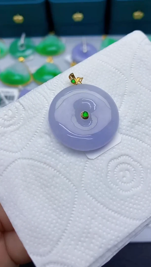 颈饰18K金镶嵌翡翠缅甸天然翡翠A货