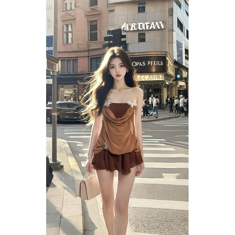 2025夏季新款复古氛围感蝴蝶装饰撞色抹胸连衣裙女设计感显瘦短裙