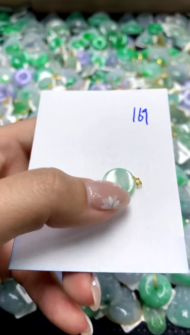 【闪购商品】翡翠颈饰18K金镶嵌111111111111111111