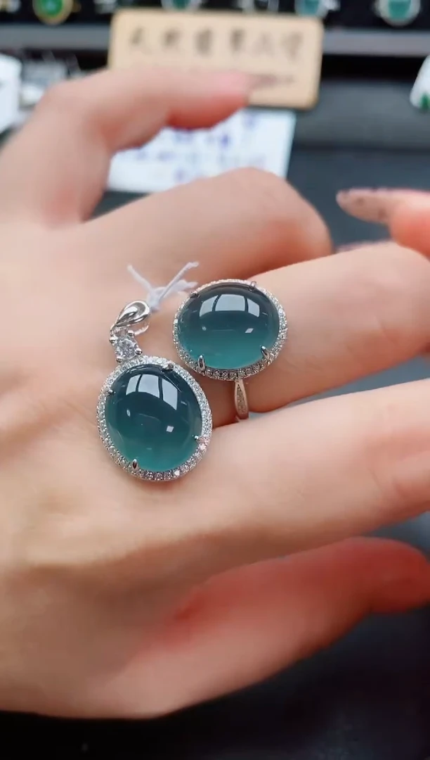 吊坠(赠链)银S925镶嵌翡翠1