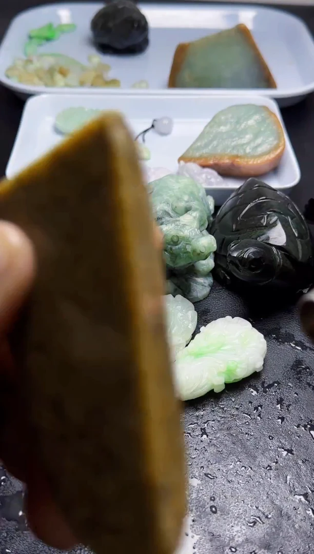 颈饰未镶嵌翡翠23