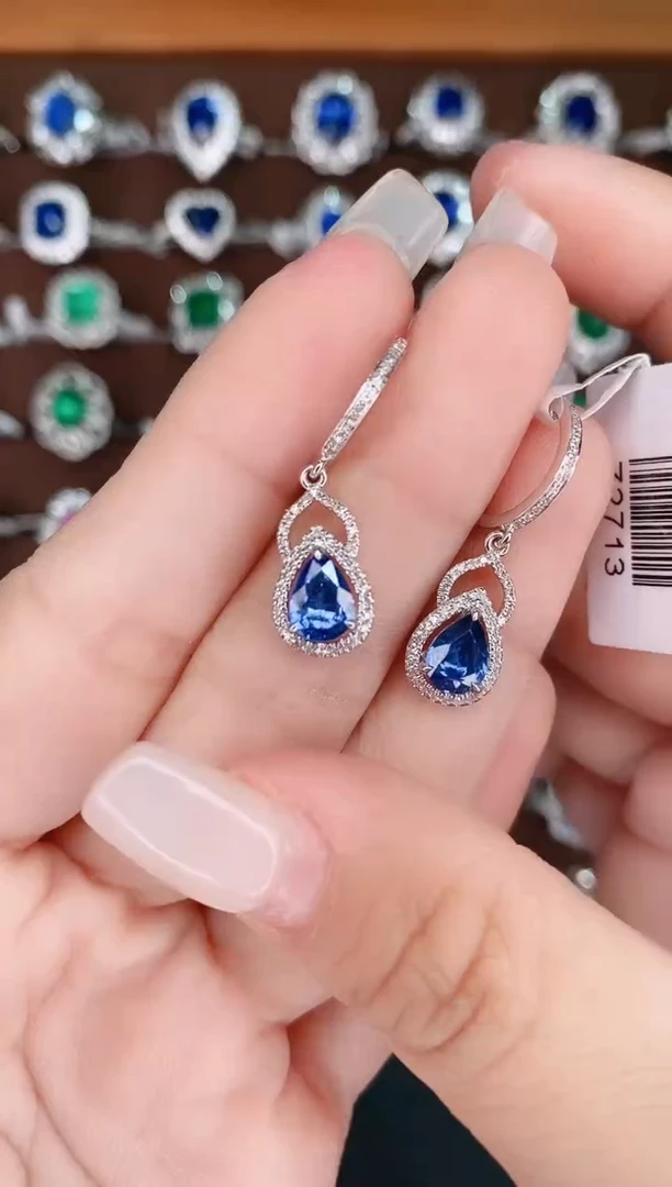 【闪购商品】蓝宝石18k金耳饰18K金镶嵌.