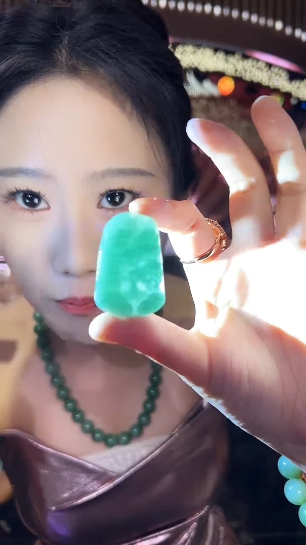 翡翠未镶嵌吊坠(不含链)（多样性发货拍一发一）003