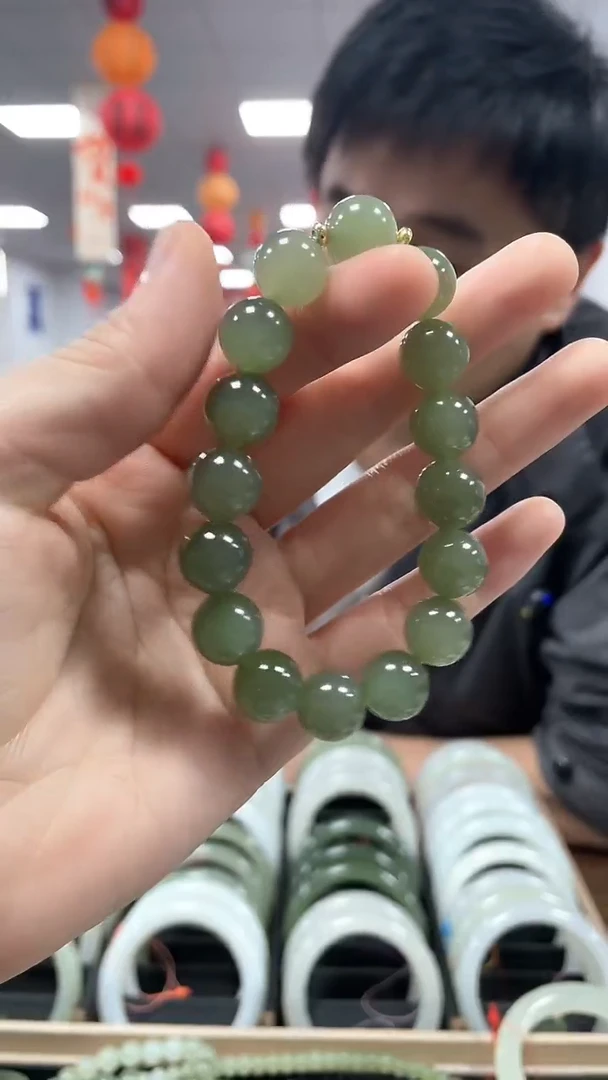 【闪购商品】和田玉手链未镶嵌湖水冻葡萄肉卡12手串一条