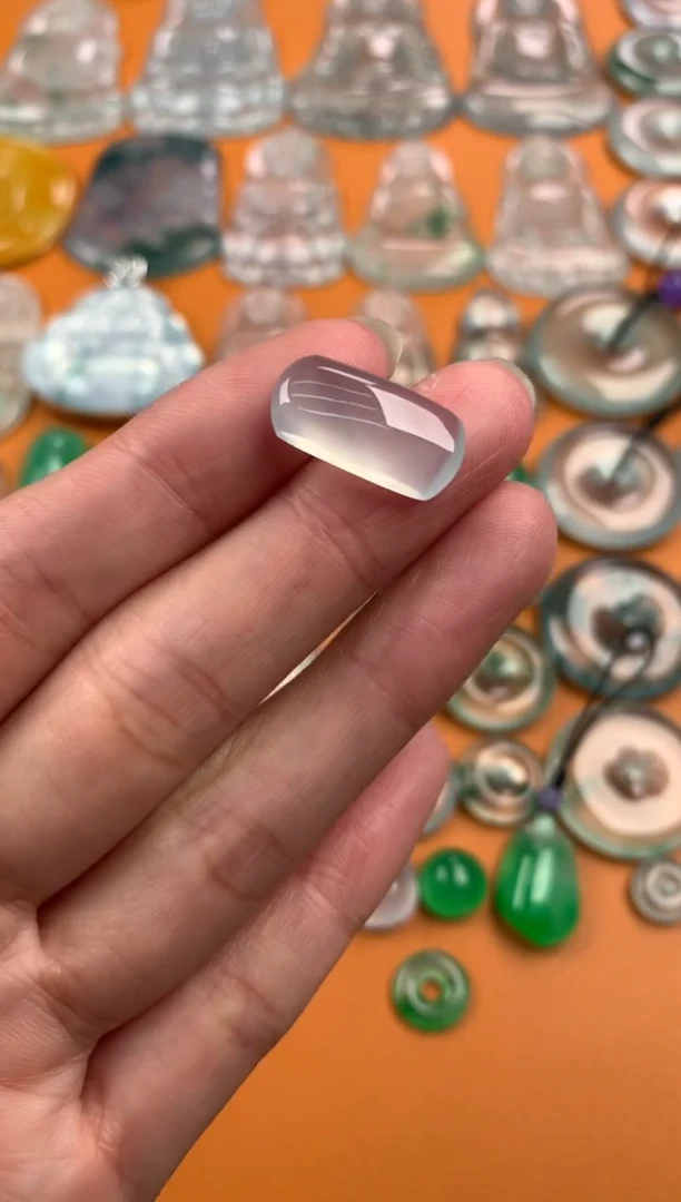 【闪购商品】翡翠颈饰未镶嵌17.9-8.1-5.2