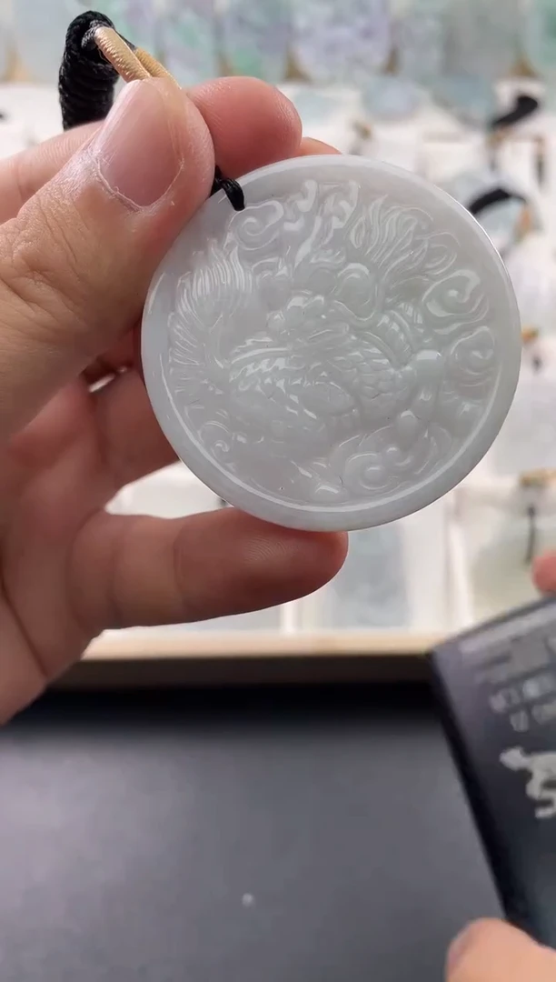 颈饰未镶嵌翡翠....10/13/.205