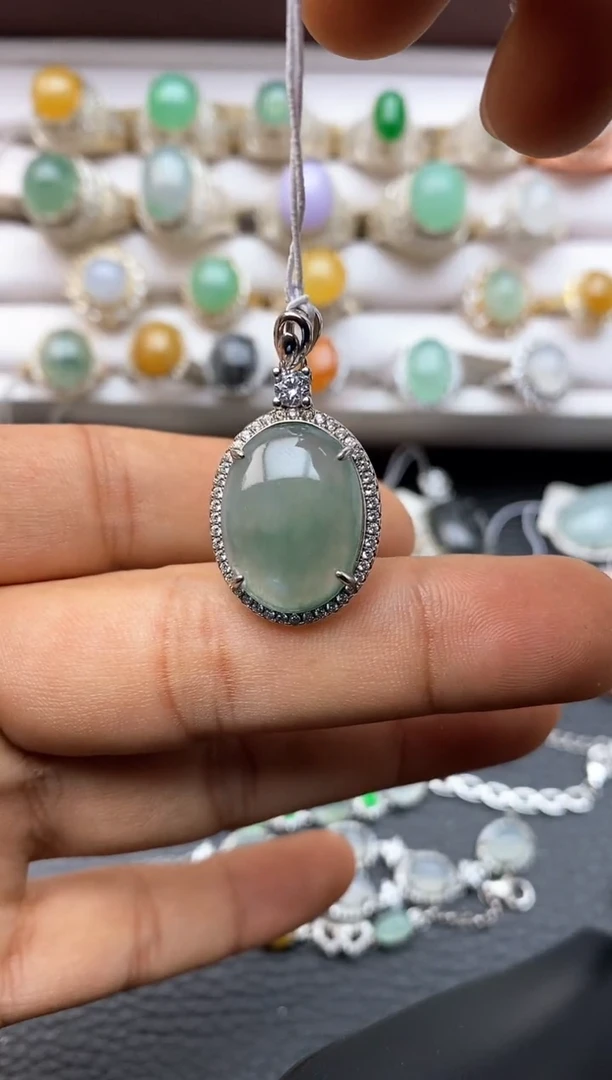 【闪购商品】翡翠吊坠(赠链)银S925镶嵌5699