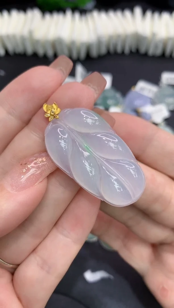 吊坠(不含链)18K金镶嵌翡翠111