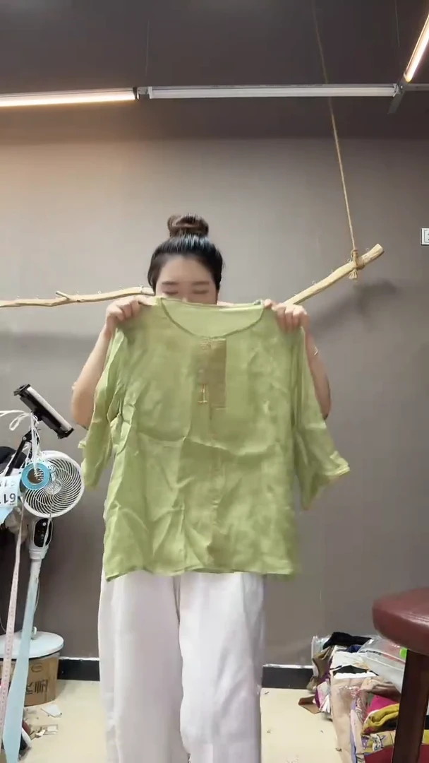 沐小睿服饰麻衣273