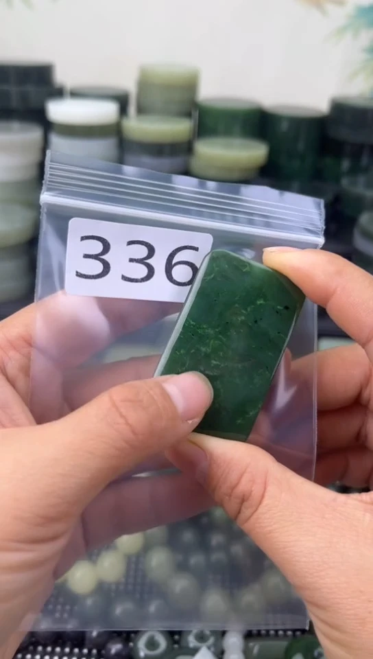 未镶嵌和田玉珠宝半成品牌子