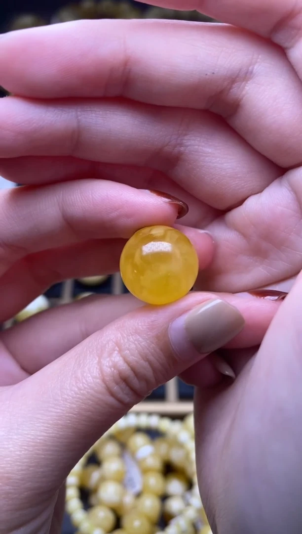 【闪购商品】琥珀裸石未镶嵌大小姐珠宝86