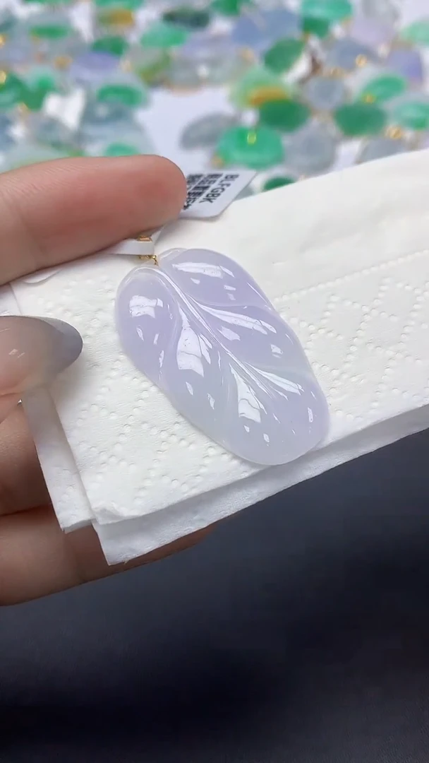 翡翠18K金镶嵌颈饰 天然缅甸a货翡翠