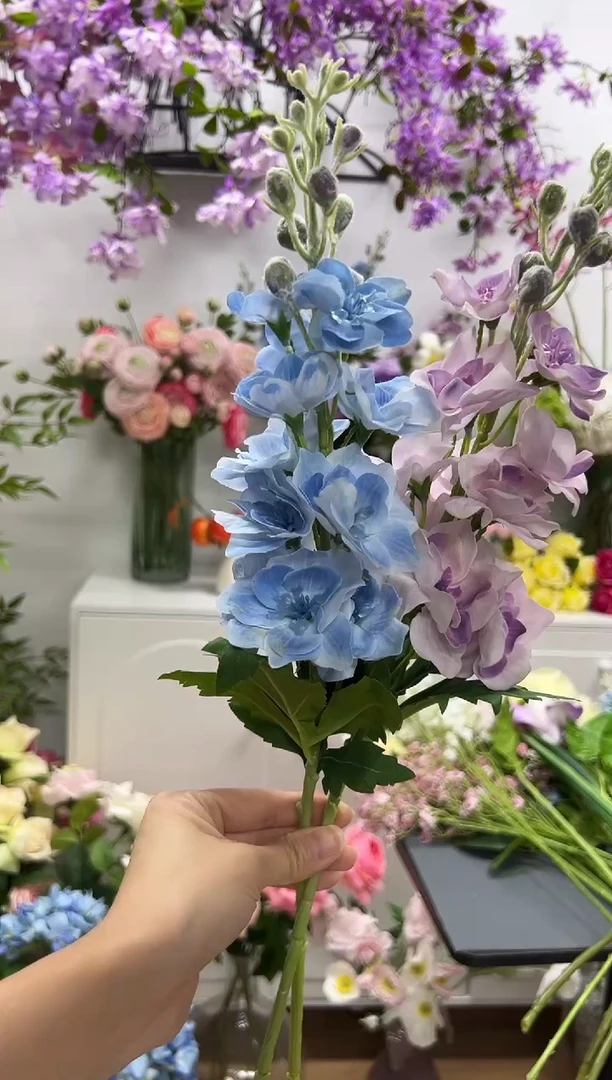 1枝蓝色1枝紫色手感保湿飞燕