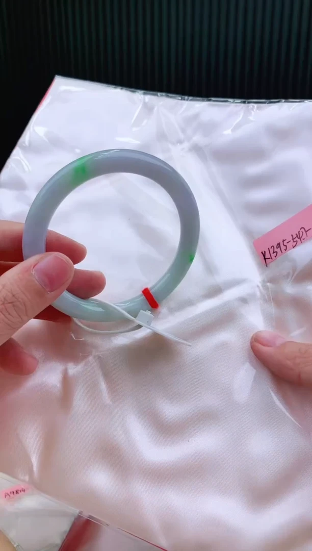 未镶嵌手镯翡翠54