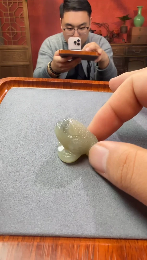 吊坠(赠链)未镶嵌和田玉金蟾