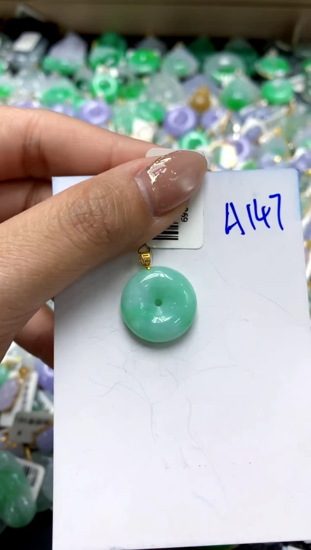 【闪购商品】翡翠颈饰18K金镶嵌11111111111111111