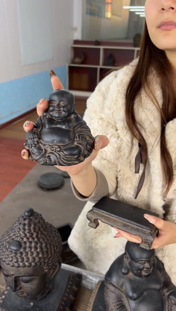 陶土【火山泥】未来佛