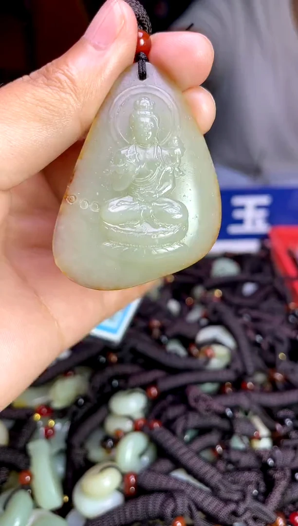 未镶嵌和田玉挂件1