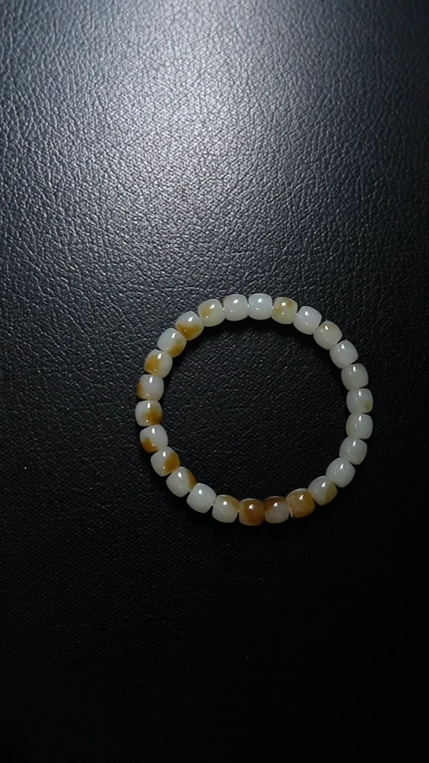 和田玉未镶嵌颈饰手串