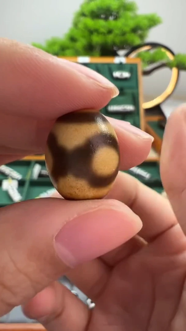 玛瑙/玉髓（覆膜）颈饰未镶嵌105.（微瑕随机发货）