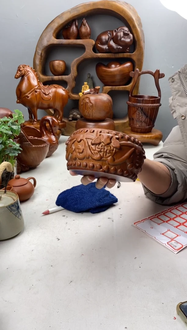 香樟木12香樟木缠枝莲底座