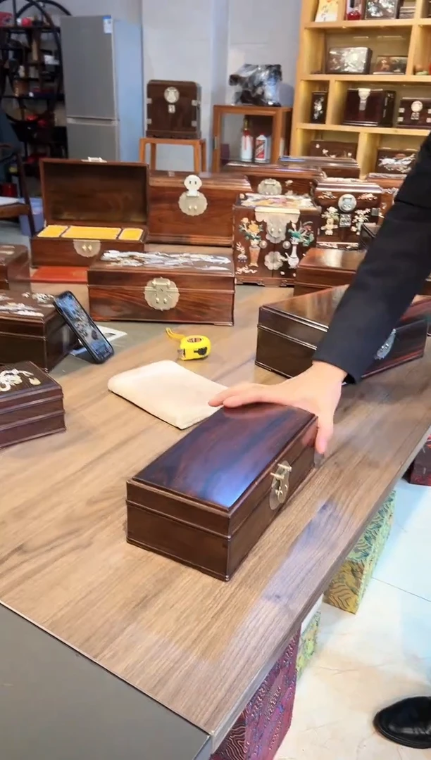 【闪购商品】红酸枝木类成套家具大红酸枝 线条盒27*13.5*8.5