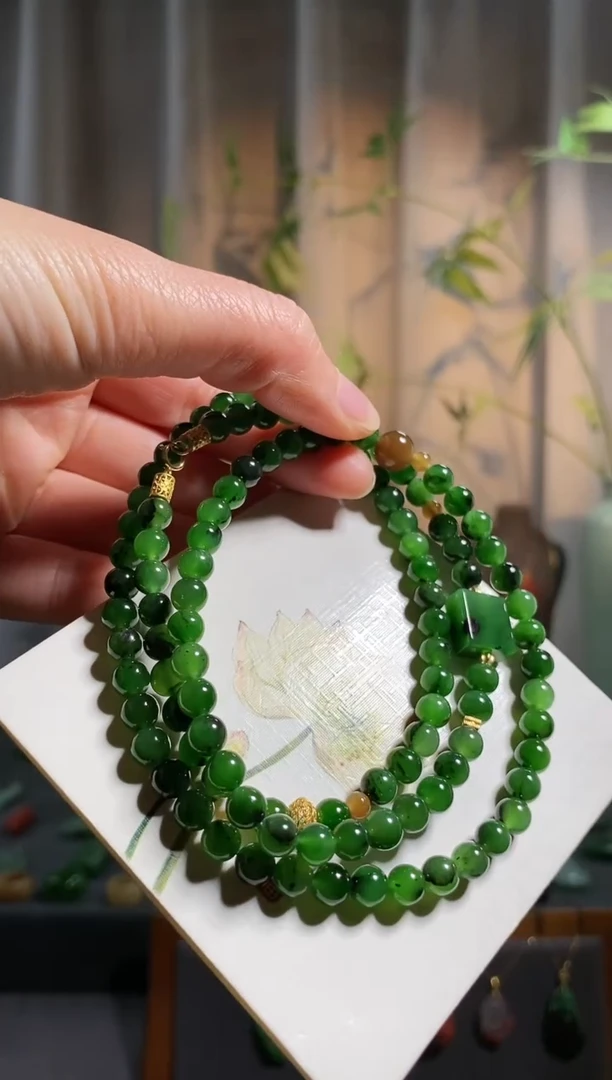 【闪购商品】和田玉颈饰未镶嵌，碧玉红皮多圈
