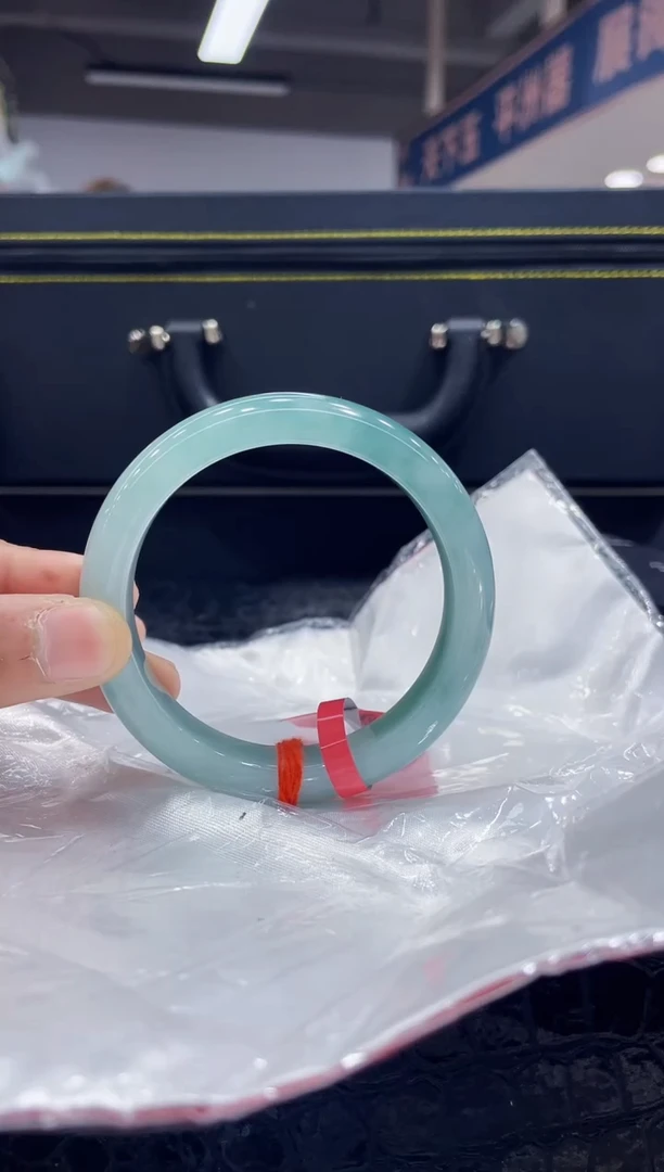 未镶嵌手镯翡翠10