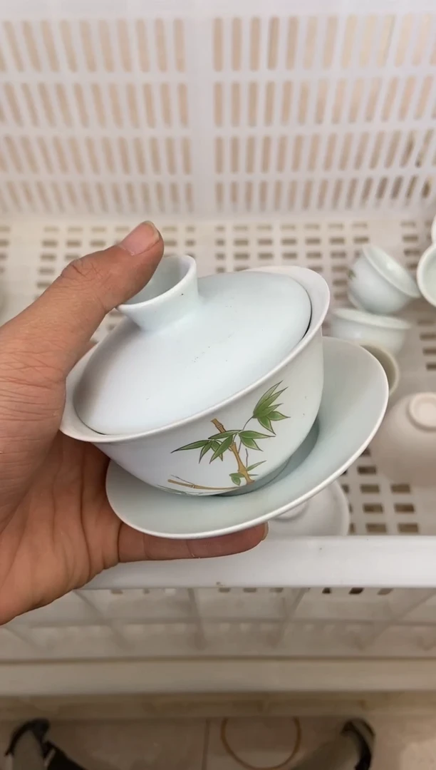 杯子瓷无运费险有瑕疵的摄影的产品有使用过的痕迹有点脏介意勿拍