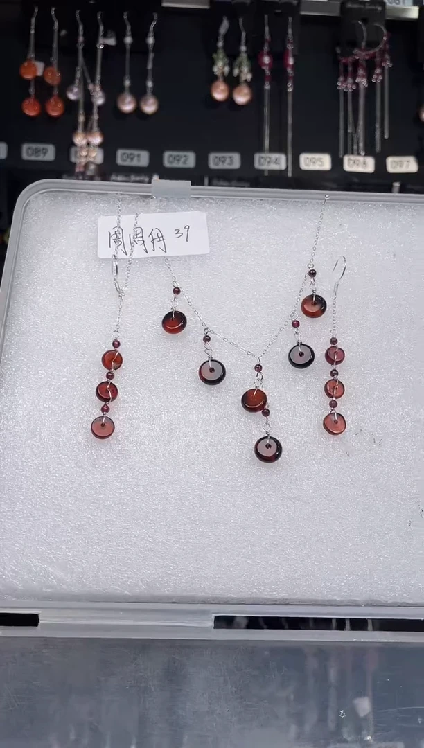 【闪购商品】紫晶耳饰银S925镶嵌周周周舟