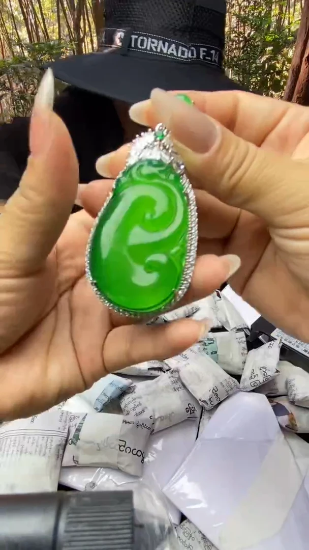 满色吊坠    所见即所得